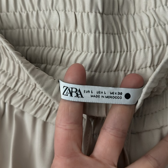 Zara pants - Picture 3 of 3